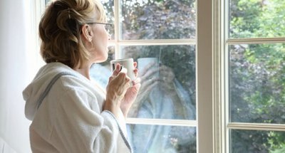 Alimentos para minimizar efeitos da menopausa Chá caseiro para menopausa