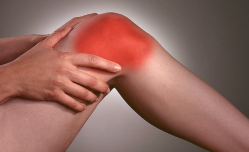 Exercício físico ajuda na recuperação de lesões? Quem tem problema no joelho pode praticar esporte?