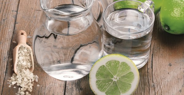 Como preparar a água alcalina? Quais os benefícios da água alcalina?