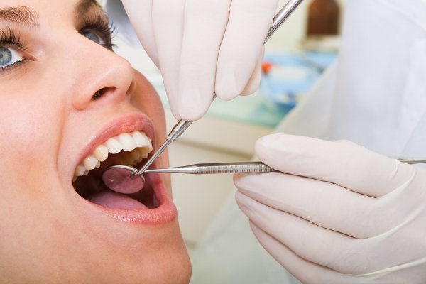 Como consultar com um dentista