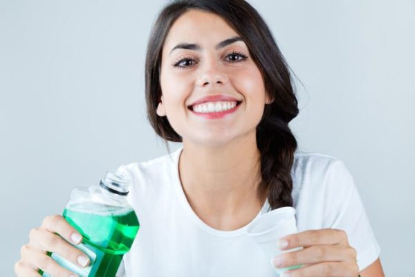 Como usar enxaguantes bucais